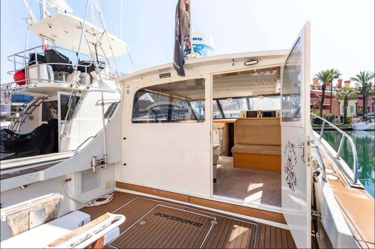 Barco Americano Sotogrande توريغواديارو المظهر الخارجي الصورة