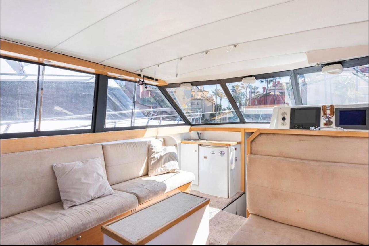 Barco Americano Sotogrande توريغواديارو المظهر الخارجي الصورة